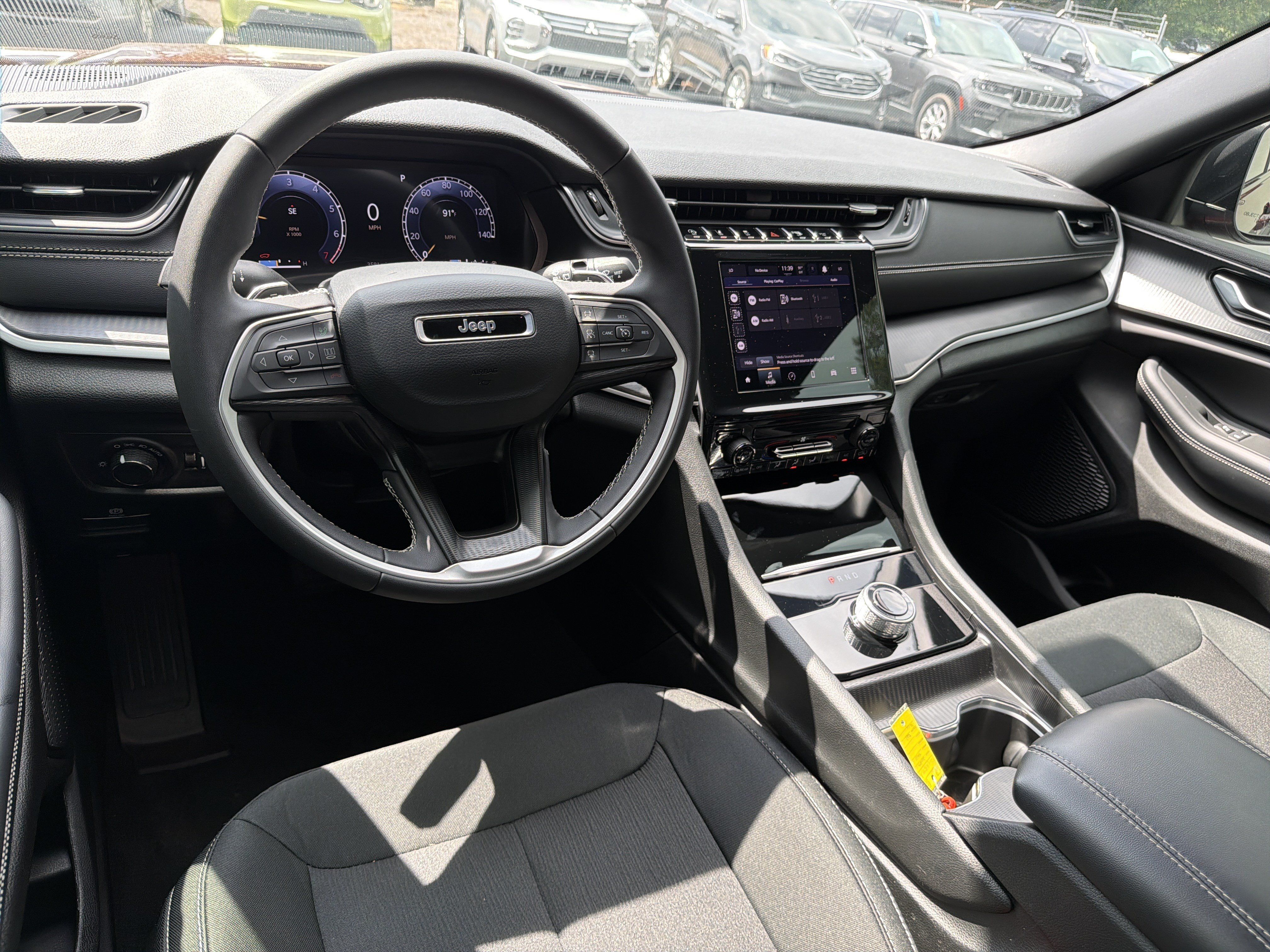 Used 2025 Jeep Grand Cherokee Laredo X RWD image 22