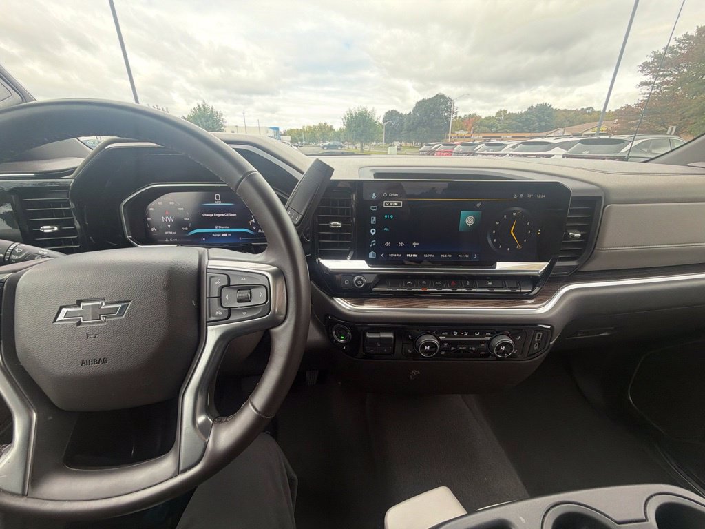 Used 2026 Chevrolet Silverado 1500 RST AWD/4WD image 18