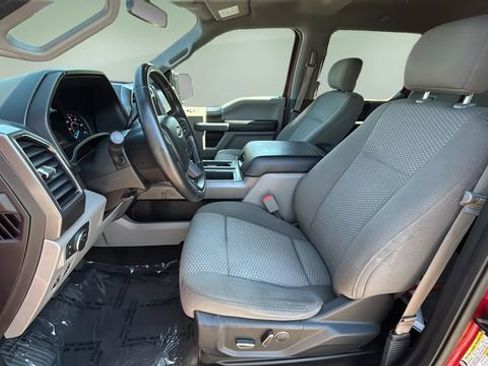 Used 2017 Ford F150 XLT w/ Equipment Group 302A Luxury AWD/4WD image 18