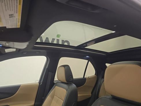 Used 2022 Chevrolet Equinox Premier AWD/4WD image 23