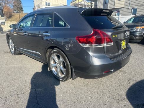 Used 2013 Toyota Venza LE AWD/4WD image 3