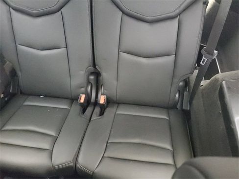 Certified 2025 Cadillac XT6 Luxury w/ LPO, Floor Liner Package image 33