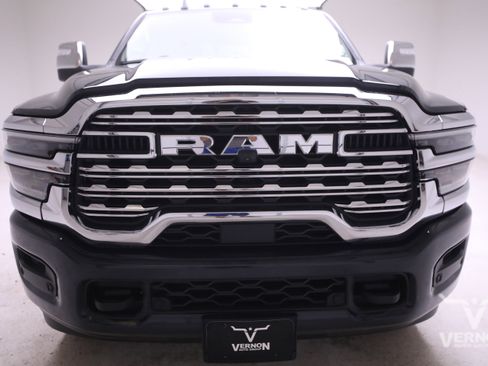 New 2026 RAM 3500 Limited image 8