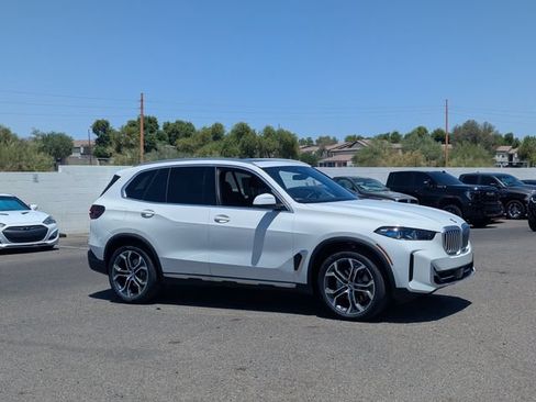 Used 2026 BMW X5 xDrive40i w/ Climate Comfort Package AWD/4WD image 4
