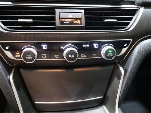 Used 2018 Honda Accord EX-L image 28