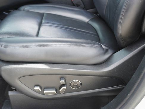 Used 2019 Lincoln Nautilus Reserve image 25