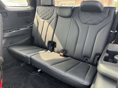 Used 2022 Hyundai Palisade Calligraphy FWD image 17