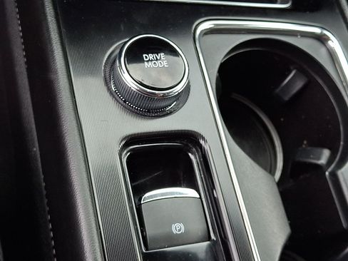 Used 2021 Lincoln Corsair AWD w/ Equipment Group 101A image 26