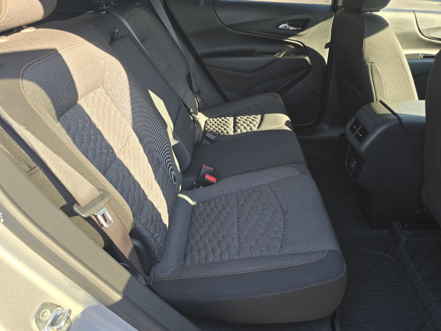 Used 2021 Chevrolet Equinox LT FWD image 25