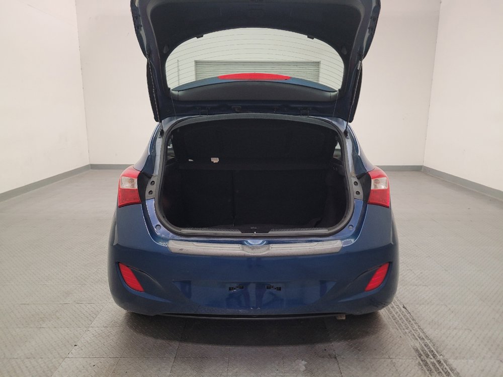 Used 2016 Hyundai Elantra GT FWD image 29