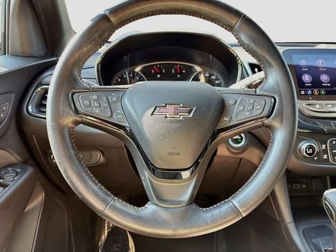 Used 2022 Chevrolet Equinox RS w/ RS Leather Package FWD image 11