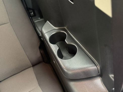 Used 2024 Toyota Highlander LE image 8