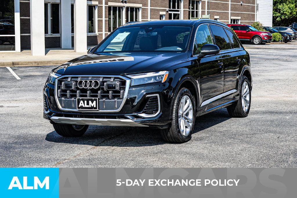 Used 2025 Audi Q7 3.0T Premium Plus AWD/4WD image 3