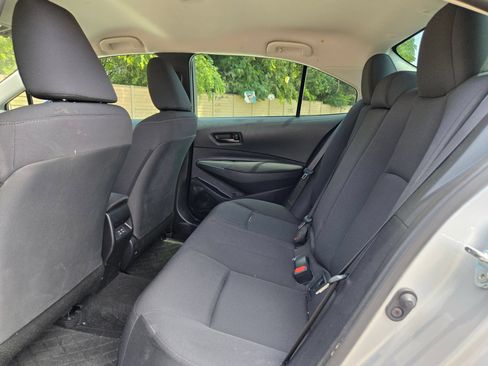 Used 2025 Toyota Corolla LE FWD image 14