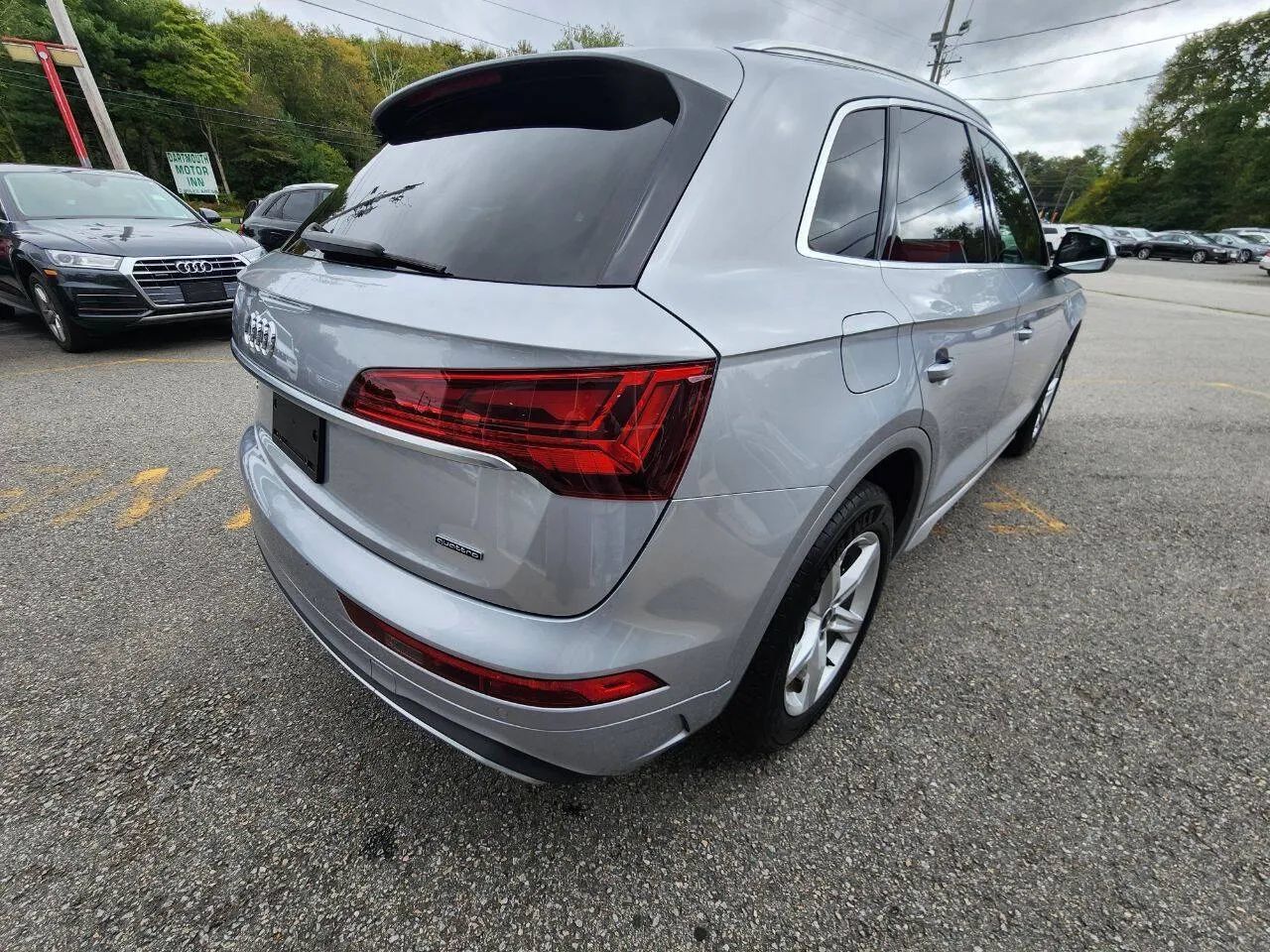 Used 2021 Audi Q5 2.0T Premium w/ Convenience Package AWD/4WD image 5