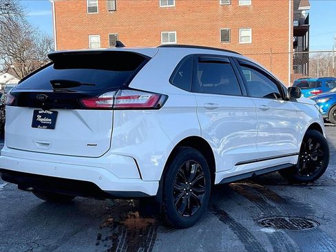 Used 2023 Ford Edge SE w/ Black Appearance Package image 10