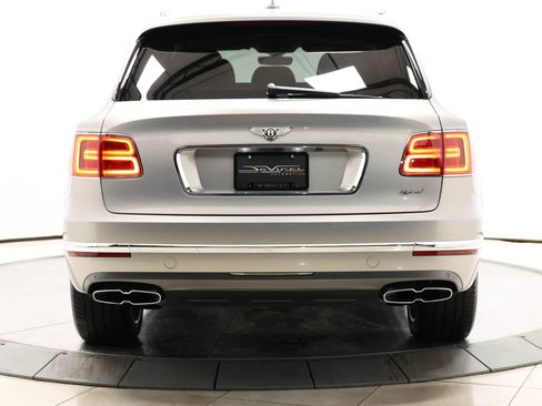 Used 2020 Bentley Bentayga Plug-In Hybrid image 72