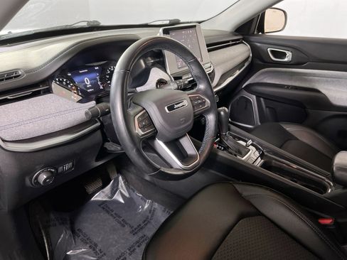 Used 2022 Jeep Compass Latitude w/ Convenience Group AWD/4WD image 9