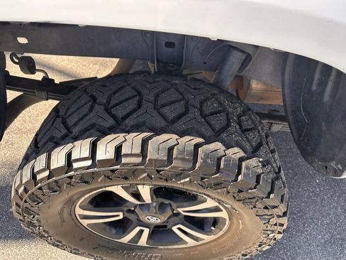 Used 2020 Toyota Tacoma SR RWD image 12