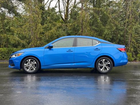 Used 2023 Nissan Sentra SV image 3