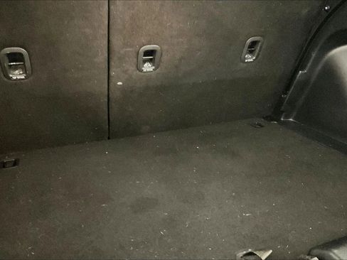 Used 2022 Hyundai Venue SEL image 33