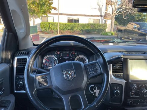 Used 2014 RAM 2500 Big Horn image 29