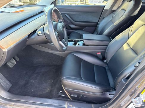 Used 2019 Tesla Model 3 Mid Range image 28