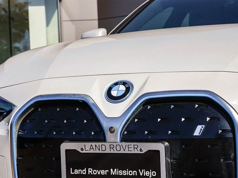 Used 2023 BMW i4 eDrive40 image 11