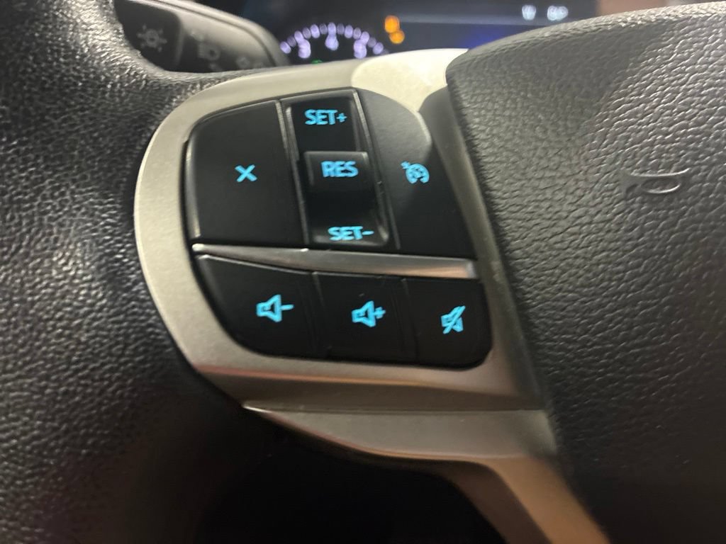 Used 2023 Ford Explorer XLT w/ Equipment Group 202A RWD image 21