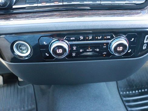 Used 2023 GMC Sierra 1500 Elevation AWD/4WD image 16