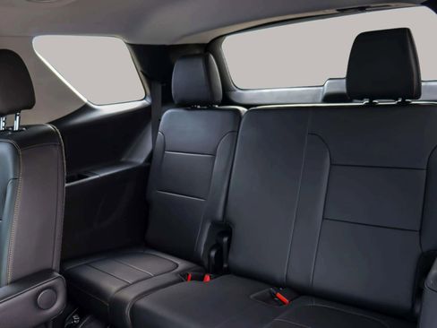 Used 2021 Chevrolet Traverse RS w/ LPO, Floor Liner Package image 23