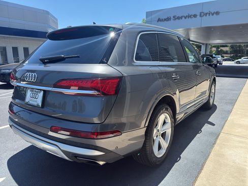 Used 2025 Audi Q7 2.0T Premium w/ Convenience Package AWD/4WD image 5