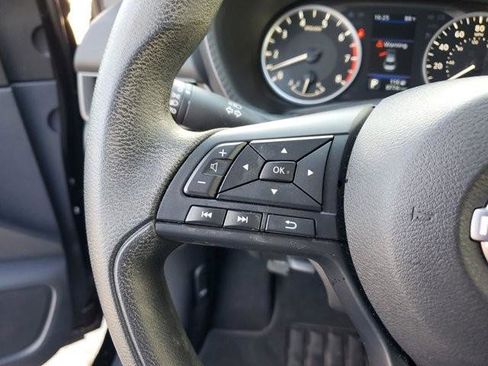 Used 2024 Nissan Sentra S image 29