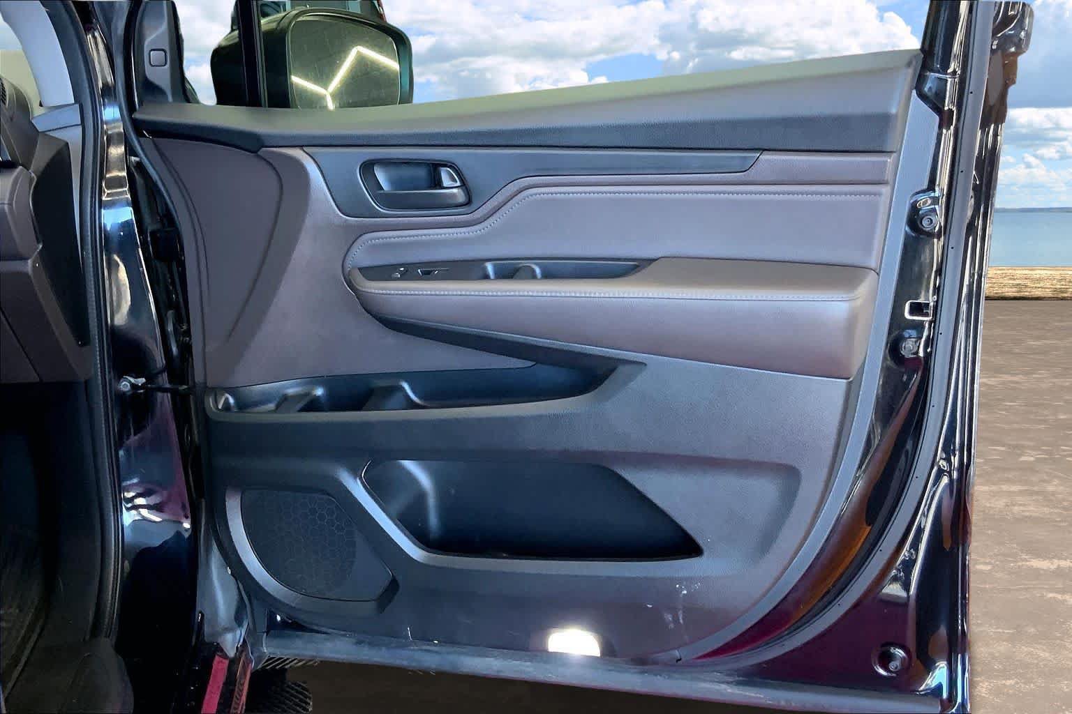 Used 2018 Honda Odyssey Touring image 28