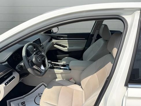 Certified 2021 Nissan Altima 2.5 SL FWD image 11