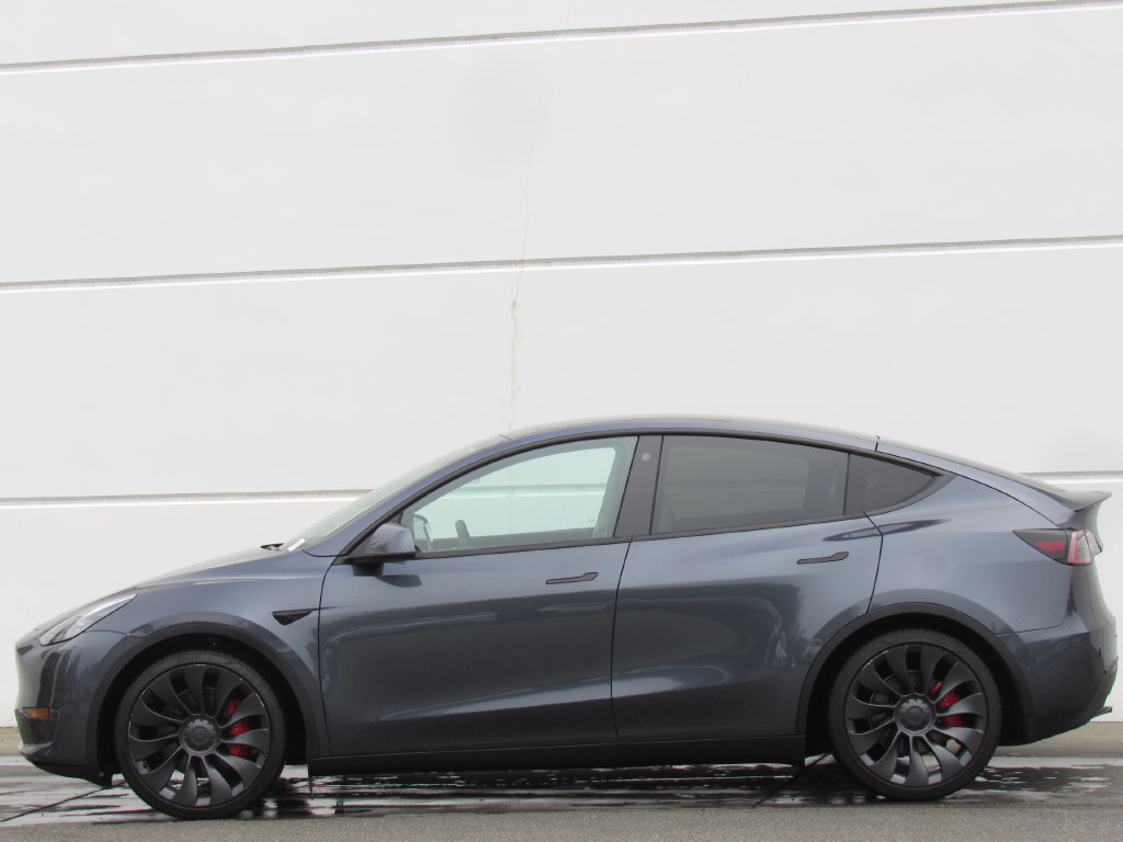 Used 2022 Tesla Model Y Performance AWD/4WD image 4