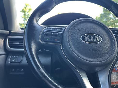 Used 2018 Kia Optima S w/ Panoramic Sunroof Package FWD image 18