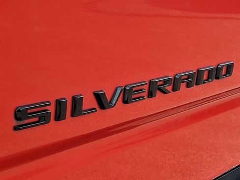 Used 2020 Chevrolet Silverado 1500 Custom w/ Custom Value Package AWD/4WD image 29