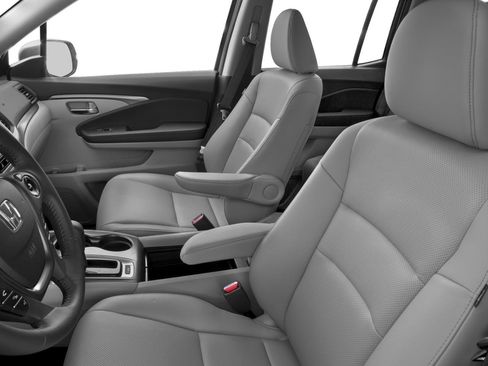 Used 2017 Honda Ridgeline RTL-T image 6
