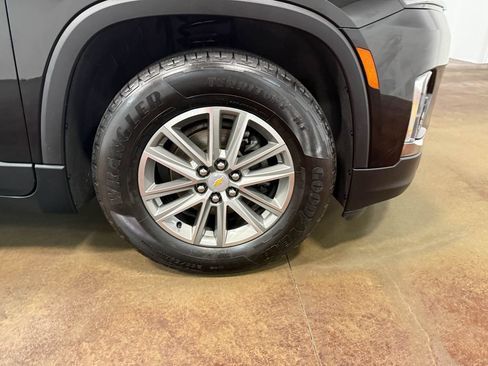 Used 2023 Chevrolet Traverse LT AWD/4WD image 89