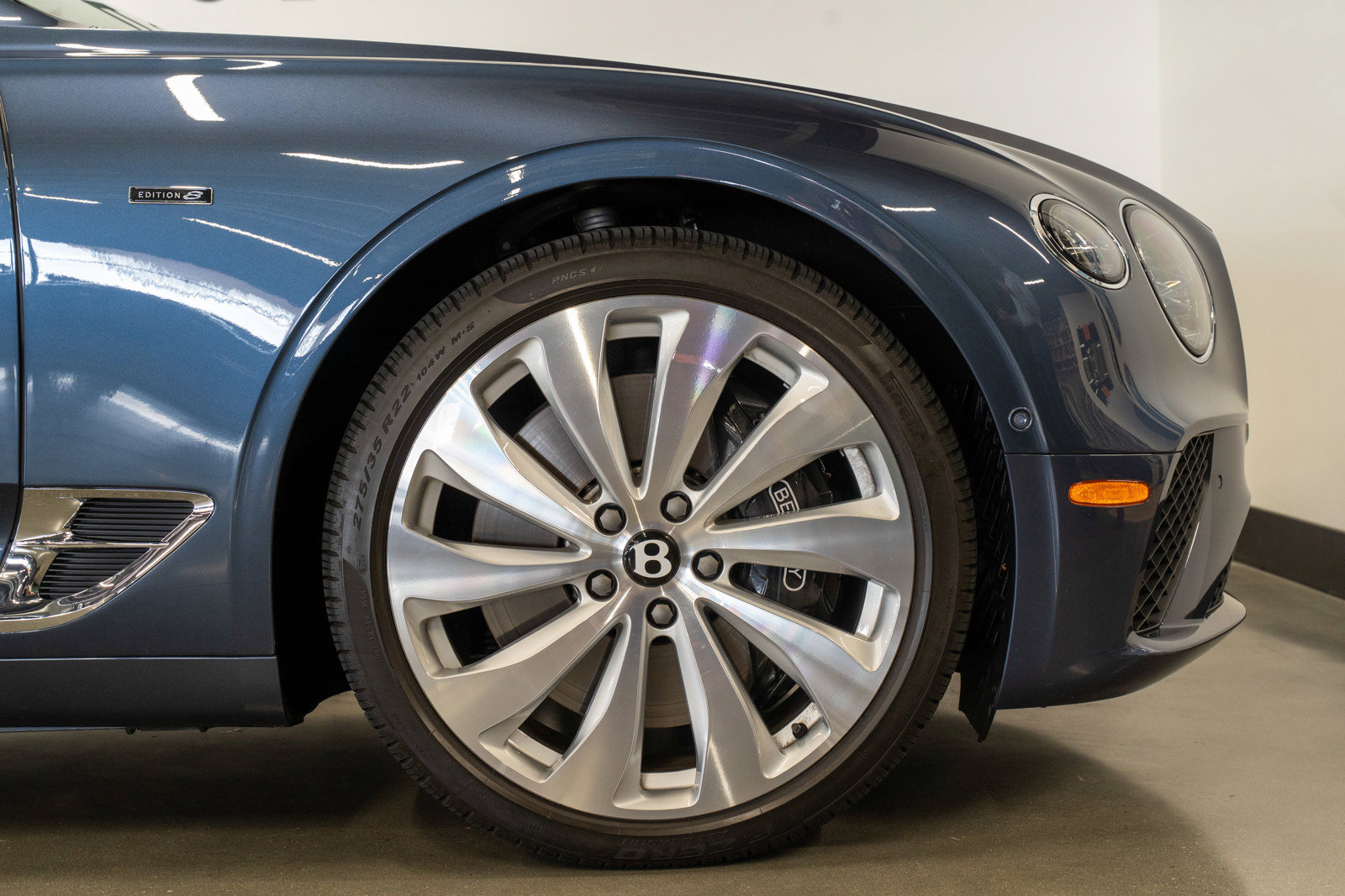 Used 2024 Bentley Continental GT V8 AWD/4WD image 7