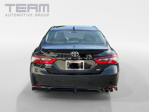 Used 2024 Toyota Camry SE image 6