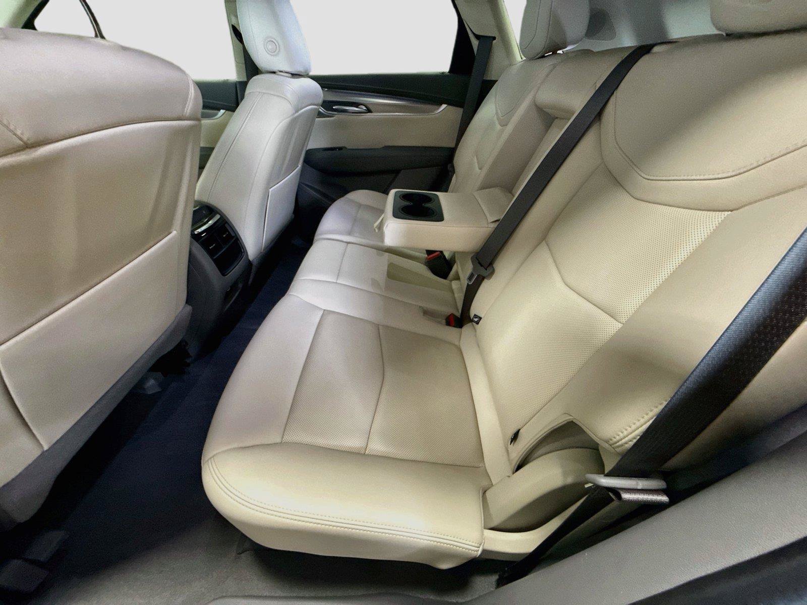 Used 2023 Cadillac XT5 Premium Luxury w/ Technology Package FWD image 25