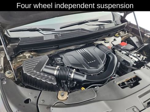 Used 2024 Chevrolet Traverse RS image 14