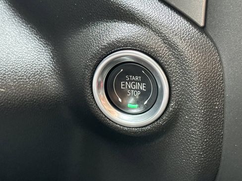 Certified 2025 Chevrolet Silverado 1500 Custom image 28