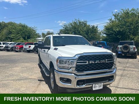 Used 2024 RAM 2500 Big Horn AWD/4WD image 1