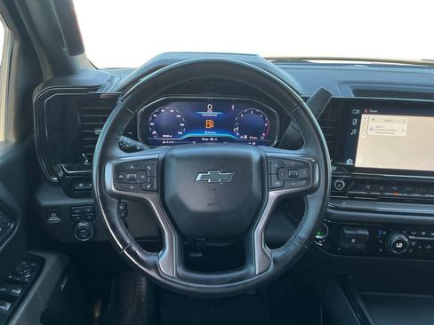 Used 2024 Chevrolet Silverado 2500 ZR2 w/ Technology Package AWD/4WD image 18