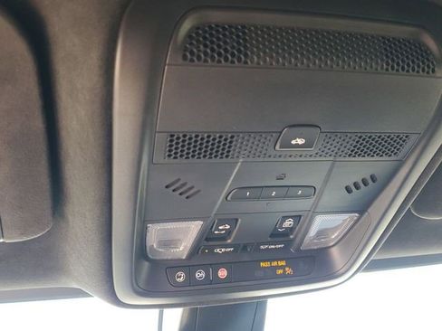 Used 2024 Cadillac XT5 Sportv w/ Platinum Package image 5