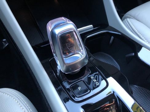 Used 2023 Volvo XC40 B5 Plus w/ Driver Assist Package image 29