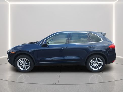 Used 2013 Porsche Cayenne S AWD/4WD image 2